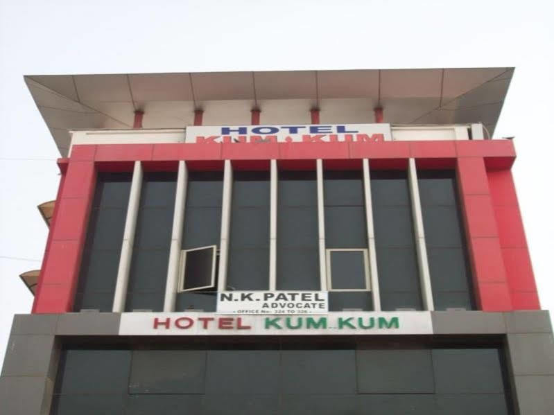 Hotel Kum Kum Adalaj 外观 照片